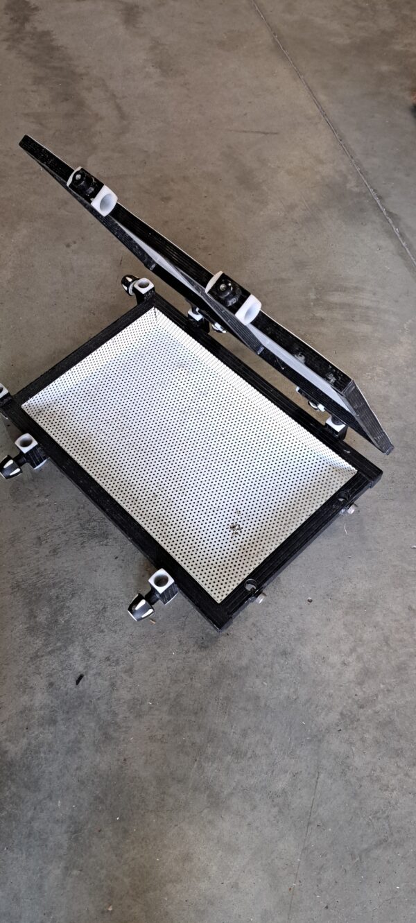 MK18 XL Baitwaiter & Lid (USED Heavily, lots of minor dents and scratches )